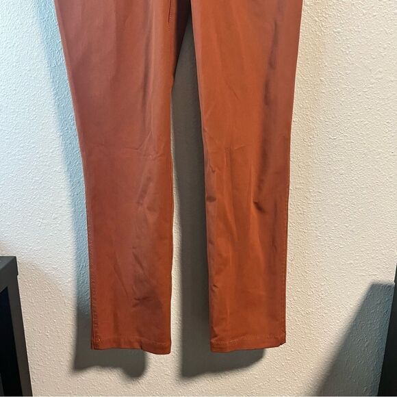 Lululemon City Sleek 5 Pocket 7/8 Pant
Dark Terracotta - Picture 10 of 12